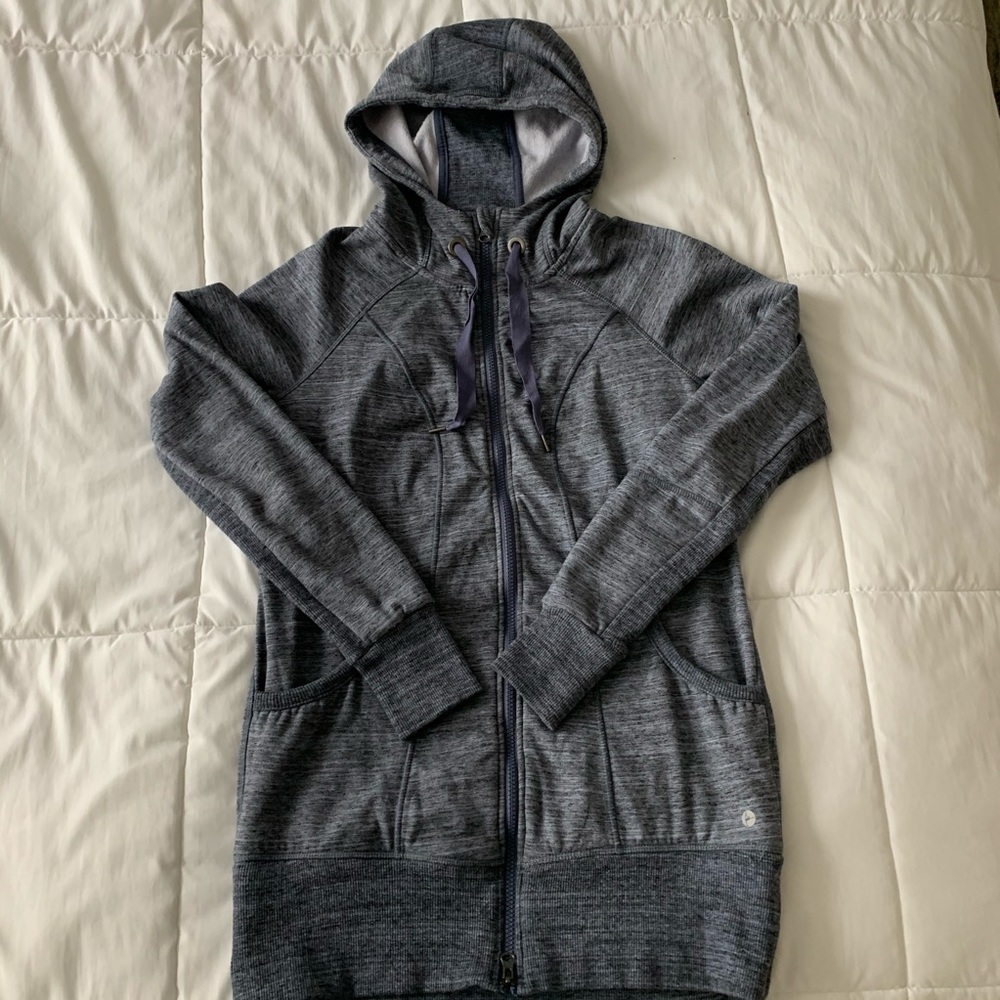 Full zip sweatshirt
